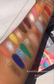 If you're a fan of nikkietutorials, beauty bay or just love a good eyeshadow palette, snag yours now before they're sold out. Nikkie Tutorials X Beauty Bay Pressed Pigment Eyeshadow Palette Exciting August 2020