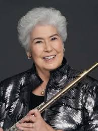 Leslie Marrs's Instagram, Twitter & Facebook