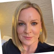 Nikki Tighe's Instagram, Twitter & Facebook