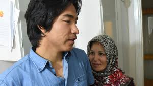 Trebarnspappa i Robertsfors hotas av utvisning