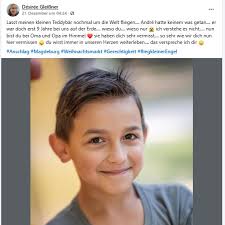 Am Samstagabend fand ich Floß im Kreis Neustadt an der Waldnaab der  Trauergottesdienst für den 9-jährigen André statt, der auf dem  Weihnachtsmarkt in Magdeburg durch den furchtbaren Anschlag ums Leben kam.  😢🕯🙏André