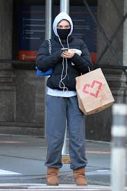 Depp made her acting debut in tusk (2014) and went on to appear in the period dramas the dancer (2016), in which she played isadora duncan, planetarium (2016), and the king of kings (2016). Lily Rose Depp Street Style New York 01 10 2021 Celebmafia