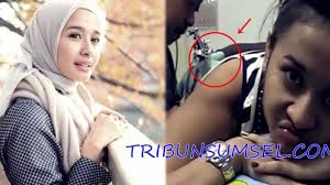 Sebelum Berhijab 5 Kelakuan Nakal Laudya Chintya Bella Saat Muda Bikin Heboh No 4 Tak Terduga Tribun Sumsel