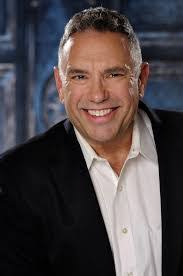 Diana Capra's Instagram, Twitter & Facebook