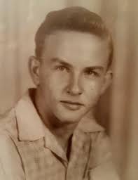 GREENWOOD REMEMBERS Lewis Kent If you were to look up “Jack of all Trades”  in Wikipedia, you might find a picture of him! Once he bought a kit and  built his own