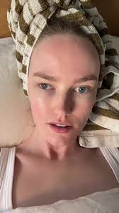 Feel free to ask me any questions you have and I will do my best to answer  ❤️ #chronicillness #mecfs #askmeanything