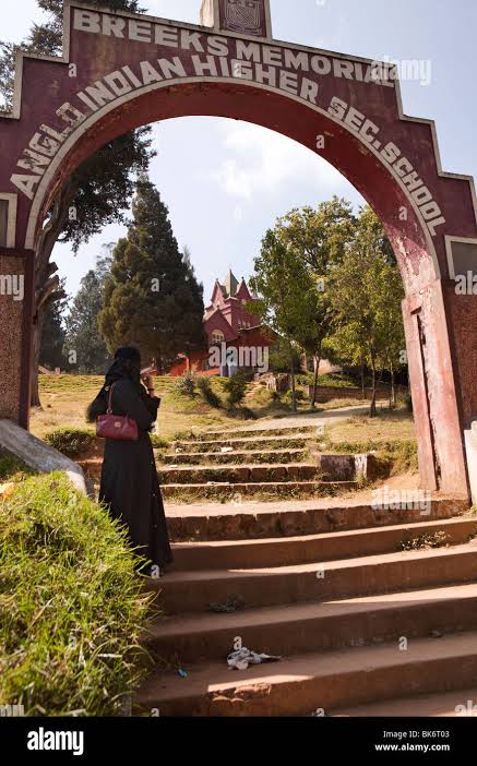 India, Tamil Nadu, Udhagamandalam (Ooty), Charing Cross, Breeks Memorial School gateway Stock Photo - Alamy