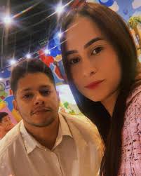 🦅🙆🏻‍♂️