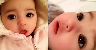 Erabaru Net Dhuhaa Sophea Adalah Bayi Perempuan Yang Sedang Mendapat Perhatian Banyak Orang Dan Menjadi Viral Di Internet Soph Bayi Bayi Perempuan Kecantikan