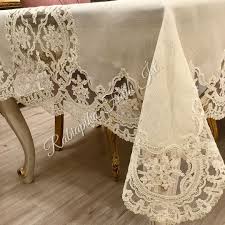 Masa Ortusu Fransiz Danteli Ve Simli Isvicre Keteni Gosterisli Ve Sik Sofralarda Yemek Sunmayi Embroidery Designs Wedding Dresses Lace Embroidery