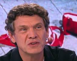 Une maladie qui touche particulièrement le chanteur, qui, en 2009 a composé pour calogero le titre nathan, une chanson portant sur un enfant atteint de. Marc Lavoine Son Combat Pour Les Enfants Malades France Dimanche