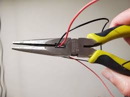 Grout comes in a variety of colors and is used on all types of ceramic, stone, and mosaic tiles. 5 Smart Ways To Cut Wire Without A Wire Cutter Wigglywisdom Com