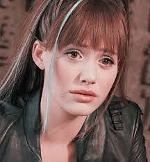 She is the daughter of an unnamed scientist and is revealed to be a research scientist there. Eric The Red Themattress Gremlinenby Emmy Rossum In Dragon