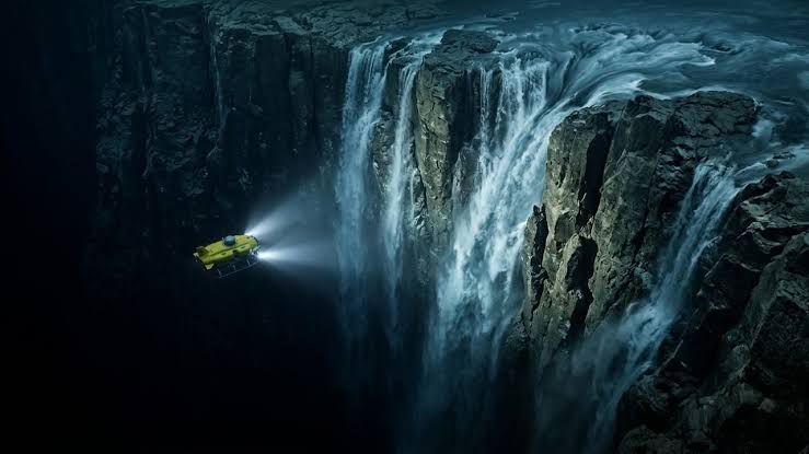 A maior cachoeira do mundo tem 3 mil metros de altura e fica completamente  submersa no fundo do oceano