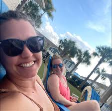 What are some options for cottage rentals in Ontario?