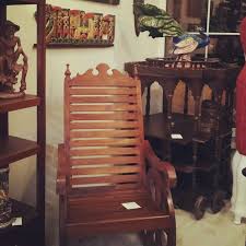 Sheesham Agaci Masif Sallanan Sandalye Arkadaki Ise 120 Yillik Mango Ve Teak Agaci Masif Sarap Mahzeni Teak Mobilya Sandalye