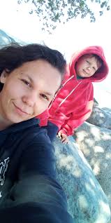 What rental options are available in Scappoose and St Helens area for a  24-year-old with a budget of $2000 per month?