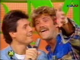 Con marcelo tinelli a la cabeza, un numeroso elenco hacía reír noche a noche a millones de tras despedirse ante la cámara, tinelli compartió fotografías del equipo inicial de videomatch para hacer. El Teto Medina Con Marcelo Tinelli En Videomatch Catastrofico