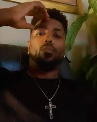 Emmanuel Cross's Instagram, Twitter & Facebook