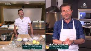 En effet, terminée la cuisine personnelle du chef, le tournage aura désormais lieu en extérieur. Tous En Cuisine Cette Surprise Ne Va Pas Du Tout Plaire Aux Telespectateurs Gq France