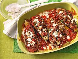Gefullte Auberginen Auf Turkische Art Mit Hackfleisch Tomaten Und Schafskase Rezepte Gefullte Auberginen Turkisches Essen Rezepte