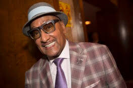 Eula Renner's Instagram, Facebook & TikTok