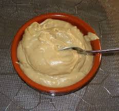 La Creme Patissiere Au Speculoos A Devorer Sans Compter Patissiere Alimentation Creme Patissiere