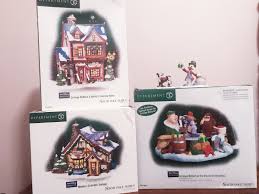Our christmas carol ornaments are crafted of paper mache and designed to be oversized so they sing on your tree. Collectibles Disney Mickey S Christmas Carol 6 Ornaments Set Scrooge Minnie Goofy Donald New Ornaments