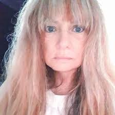 Sheila Graf's Instagram, Twitter & Facebook