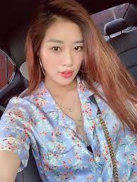 Hiện, hoa hậu khánh vân tích cực tập luyện chuẩn bị cho miss universe 2020 (hoa hậu hoàn vũ 2020). Khanh Van Máº·t Má»™c It Pháº¥n Son CÅ©ng Xinh Xuáº¥t Sáº¯c 360 Ä'á»™ Khong Goc Nao Cháº¿t