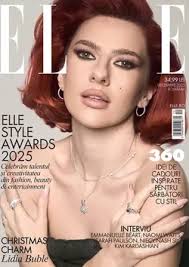 Aural Eye pictează cu lumină pe clădiri