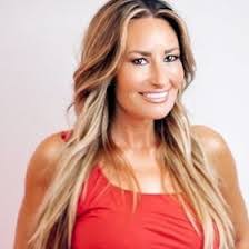 Heather Higgins's Instagram, Twitter & Facebook