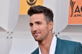 Jake Owen Is Back in His Wheelhouse With New Music