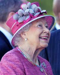 Her Majesty During A Visit To The Kelpies On July 5 2017 In Falkirk Scotland To Unveil A Plaque To Name The Her Majesty The Queen Queen Hat Queen Elizabeth