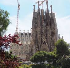 Gaudí's unfinished work has become a symbol of barcelona around the world. Sagrada Familia Barcelona Casa Batllo