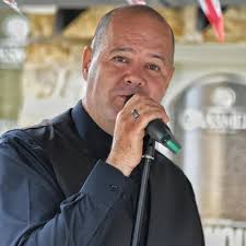 Is there a way you can use Bluetooth headphones for in ear monitors? ie  transmitter out of headphones and BT buds