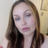 Kimberly Szymanski's Instagram, Twitter & Facebook