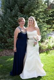 Hot promotions in mere de mariee on aliexpress if you're still in two minds about mere de mariee and are thinking about choosing a similar product, aliexpress is a great place to compare prices and sellers. Robe De Mere De Mariee Blog Officiel De Robespourmariage Fr