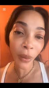 Beenie man girlfriend Camille cleared the air regarding the 100k pull up of  Vybz Kartel song