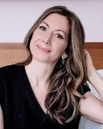 Amy Shanty's Instagram, Twitter & Facebook