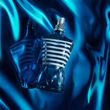 Dressed in a black and gold officer's jacket, this intense eau de parfum is taking leadership of the le male range with great style and strength. Jean Paul Gaultier Prasentiert Sein Neues Parfum Le Male On Board Luxferity Magazine