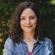 Carolina Novak's Instagram, Twitter & Facebook