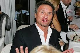 Очень часто в песнях звучат призывы к разрушению. Gorodskoj Golova Harkova Kernes Gepa Nagradil Lidera Kemerovskoj Opg V 90 H Sashu Metallista Rezonansy Mobilnaya Versiya Cenzor Net