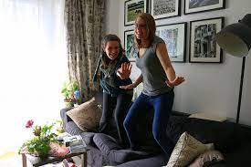 My recent favourite is ozark, how about you? Couchsurfing Das Solltest Du Vor Dem Couchsurfen Wissen