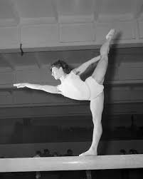Ágnes keleti (born january 9, 1921) is a retired hungarian artistic gymnast. Keleti Agnes Csak Itt Vagyok Itthon Cultura Hu