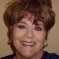 Donna Crader's Instagram, Twitter & Facebook