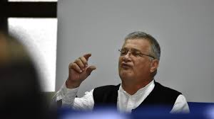 Soția poetului mircea dinescu, mașa dinescu, a încetat din viață la 58 de ani în noaptea de luni spre marți. Pj9z9ocdsj42ym