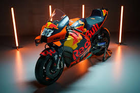 Treinador b wannabe feminino modicus sandim. Ktm Unveils 2021 Motogp Colors Racers Tech