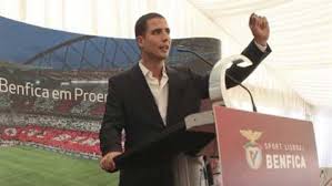Salvador malheiro e ricardo araújo pereira. Ricardo Araujo Pereira Mantenho Acoes Do Benfica Por Capitalismo Sentimental Fora De Campo Jornal Record