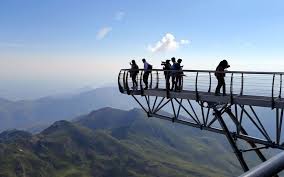 Add a pic du midi photo. Merci L Europe 2 4 Millions D Euros Pour Mieux Accueillir Les Touristes Au Pic Du Midi Le Parisien